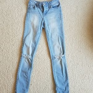 Ripped-Light Wash Jeggings
